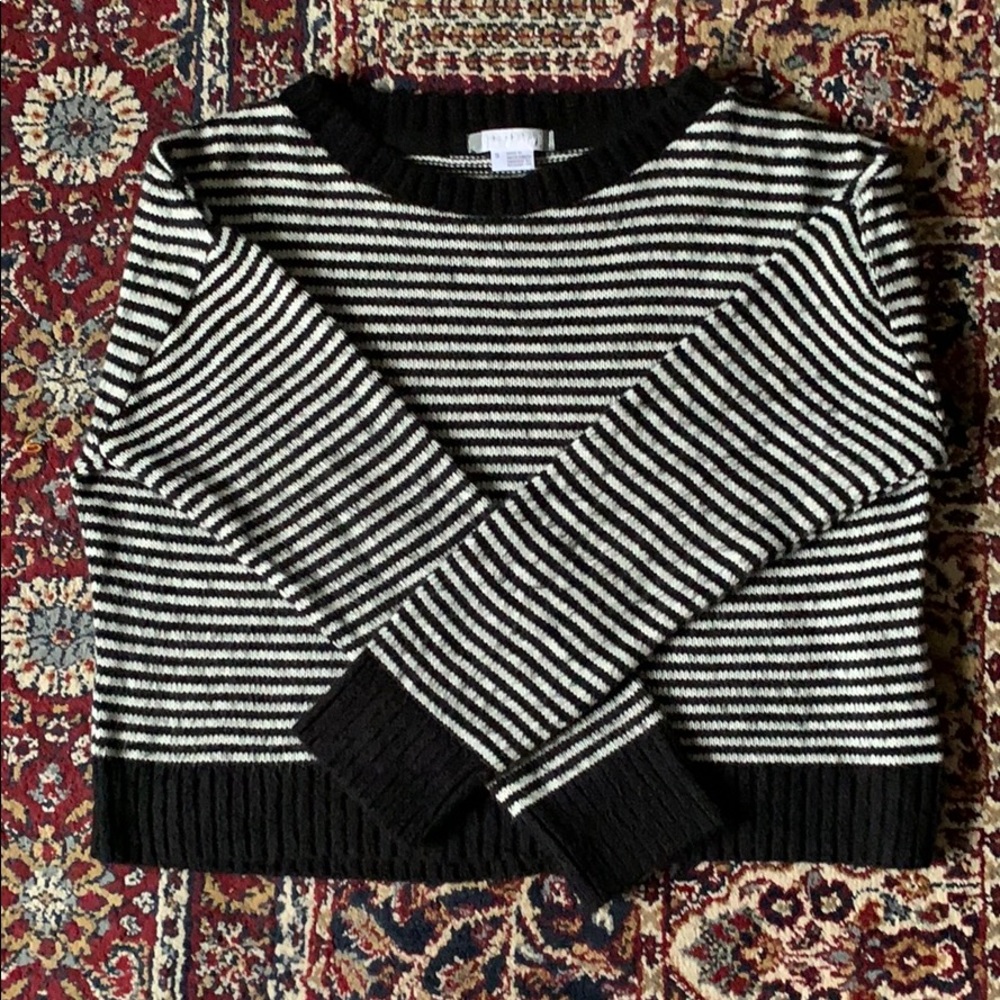Black and white striped cropped sweater small